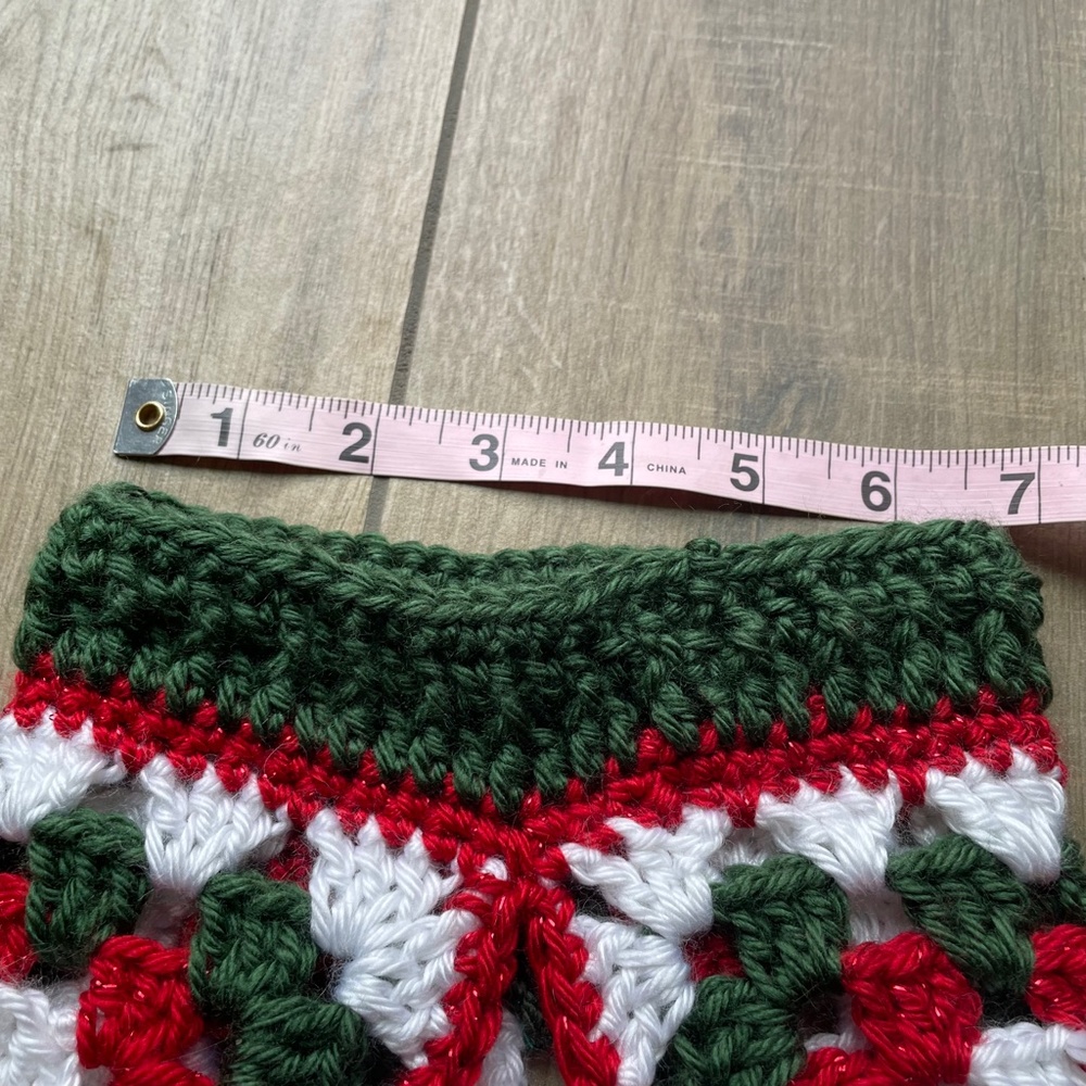 Dog Sweater Medium Crochet Christmas Holiday White Green Red - Picture 6 of 9
